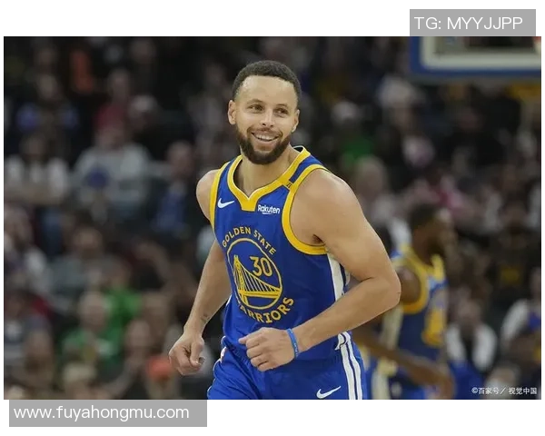 斯蒂芬库里引领新时代篮球风潮展现精准投射与领袖魅力